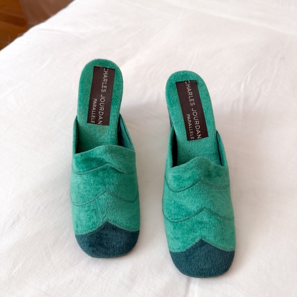 1970s Charles Jourdan Wedge Mules Green Velvet Rare Guy Bourdin Heels - Picture 3 of 14